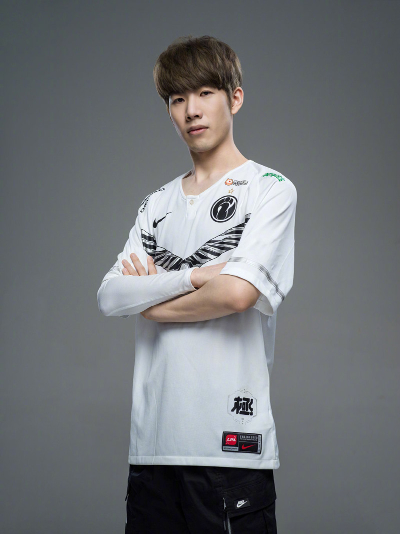 他在全场观 他在全场观